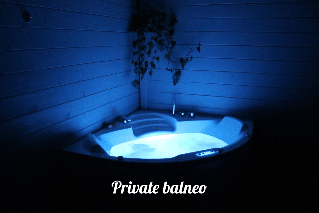 With integrated light, profit from your balneo even during the night.